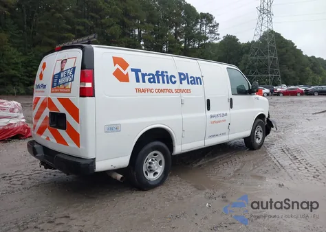 2017 Chevrolet Express 2500 Work Van from USA, damaged, VIN 1GCWGAFF9H1138777